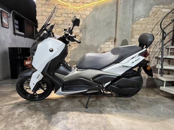 YAMAHA XMAX 250 CONNECTED ABS YAMAHA XMAX 250 CONNECTED ABS